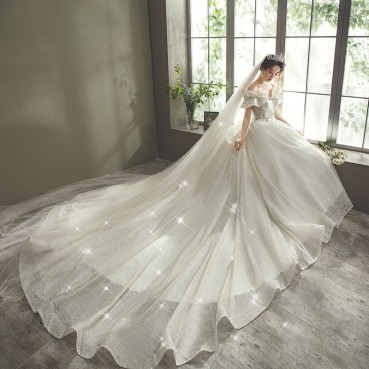 Sen series starry sky light wedding dress trailing 2021 new bride temperament French Hepburn, shoulder-to-shoulder super fairy dream