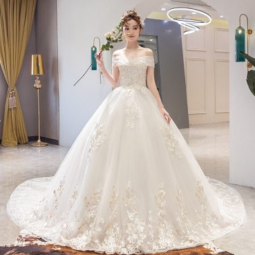 The main wedding dress 2021 new bride one-shoulder trailing dreamy and elegant French style light forest super fairy Hepburn female is thin