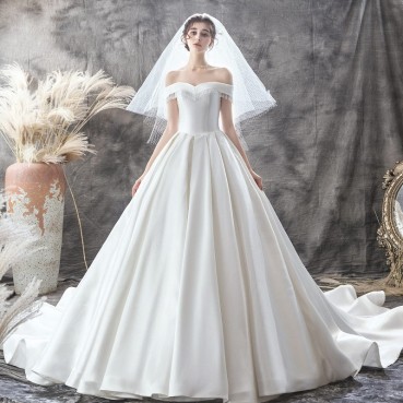 Satin wedding dress 2021 new bride one shoulder simple Hepburn was thin female little man Sen super fairy trailing winter