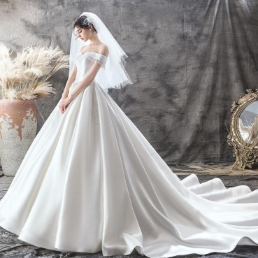 Satin wedding dress 2021 new bride one shoulder simple Hepburn was thin female little man Sen super fairy trailing winter