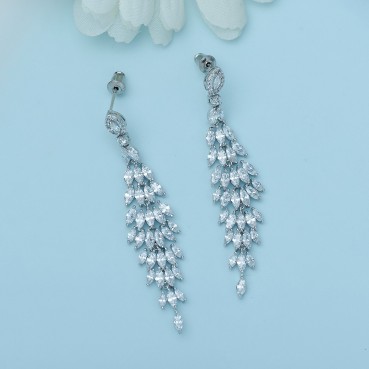 Super dazzling zircon tassel earrings femininity, electroplated platinum, simple and personalized long earrings