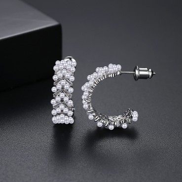 Moyu's new Korean style inlaid zircon earrings, personalized fashion pearl earrings