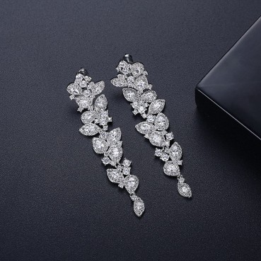 2021 creative Korean fashion new style earrings, personality cold style women's earrings