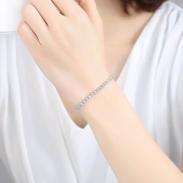 Platinum-plated copper inlaid zircon fashion women's bracelet Korean style simple women's bracelet