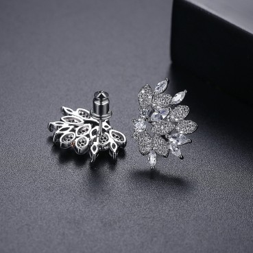 Donghui women's Korean style popular copper inlaid zircon earrings, creative fashion temperament earrings factory wholesale