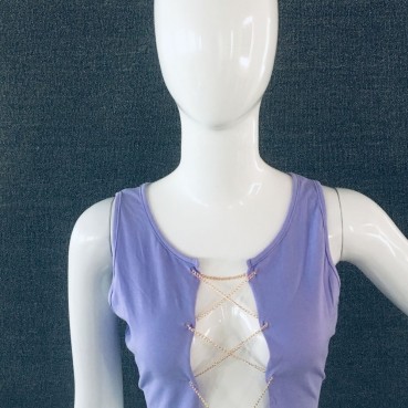 Explosive European and American sexy chain sleeveless solid color top in stock