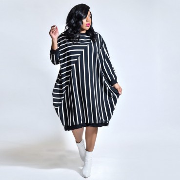 Autumn new independent stand European and American striped loose large size long-sleeved pocket dress