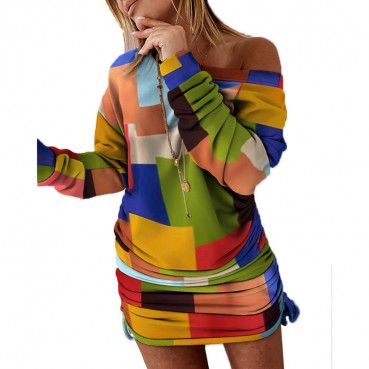 Spot the new European and American women's color contrast printing round neck long-sleeved dress