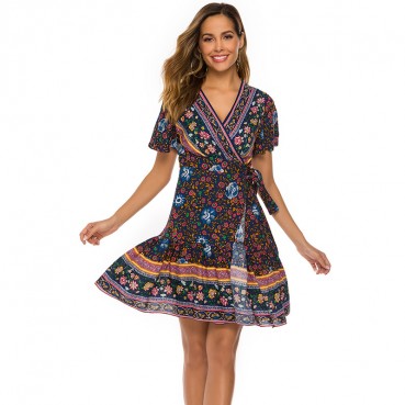Summer new women's bohemian beach holiday style short-sleeved deep V pleated print dress