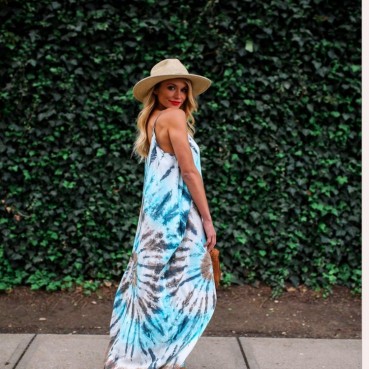 2021 European and American sexy V-neck fashion printed loose dress