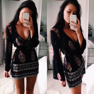 European and American fashion printed V-neck flared sleeve dress