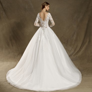 New long-sleeved lace mesh small trailing wedding decorative European and American round collar embroidery flower perspective white wedding dress