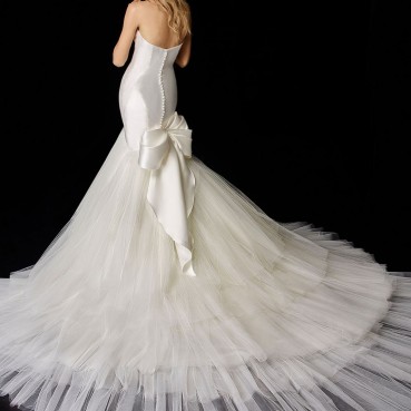 Satin & lace tight-fitting bow multi-layer tail wedding dress
